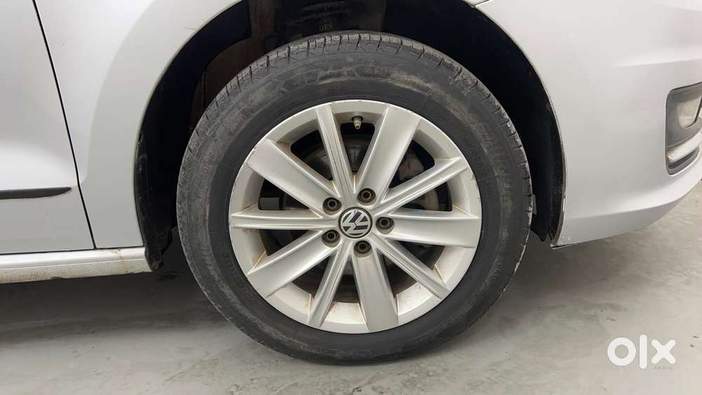 Volkswagen Vento 1.2 Tsi Highline At, 2016, Petrol
