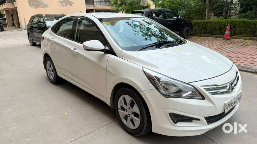 Hyundai Verna 2015 Petrol Manual  90,000 Km  Excellent Condition