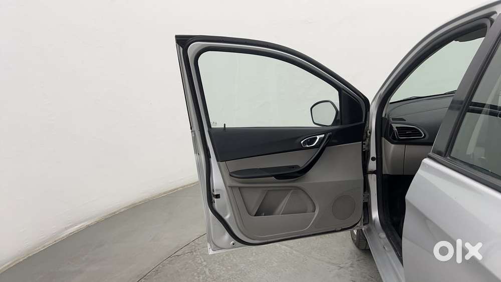 Tata Tiago Xz, 2018, Petrol