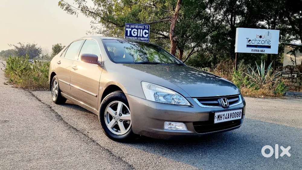 Honda Accord 2006 Petrol 63000 Km Driven, Brand New Apollo Front Tyres