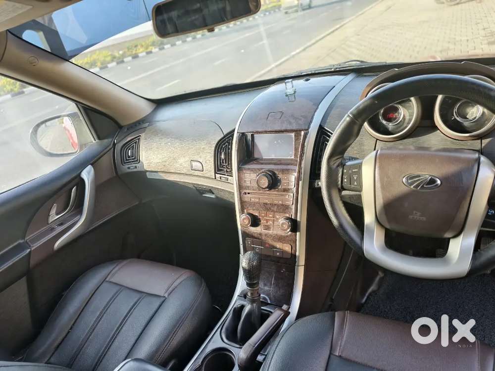 Mahindra Xuv500 2015