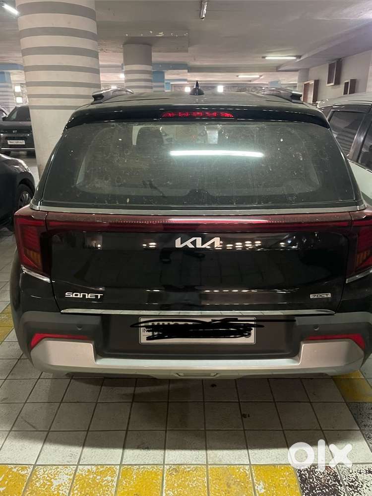 Kia Sonet Petrol Automatic 2024