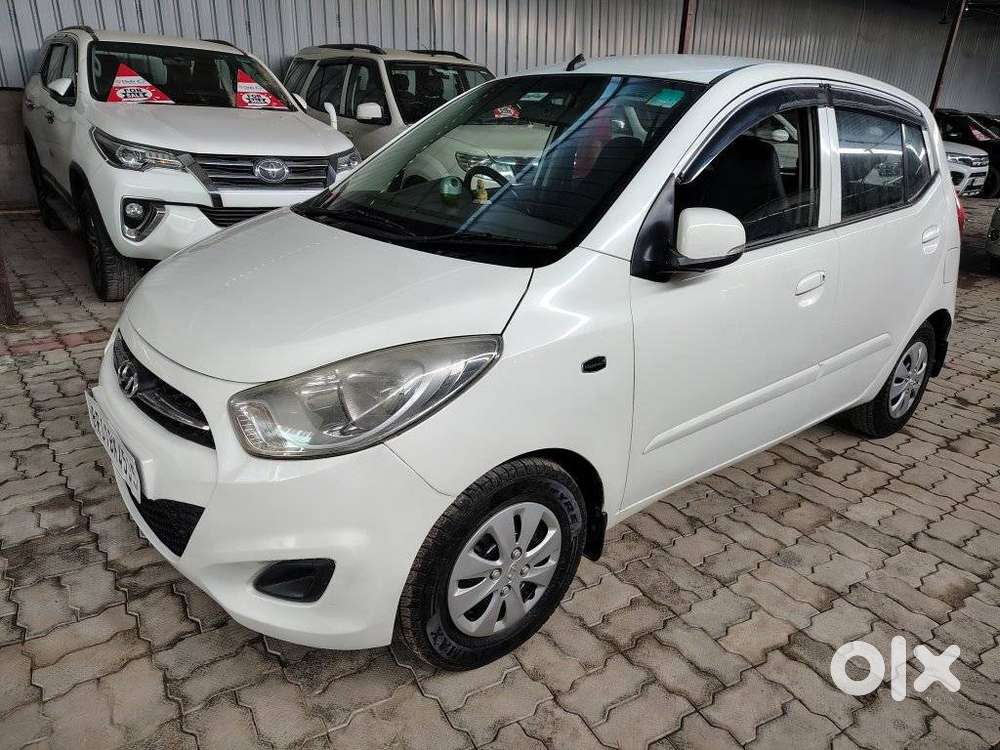 Hyundai I10 Sportz, 2012, Petrol