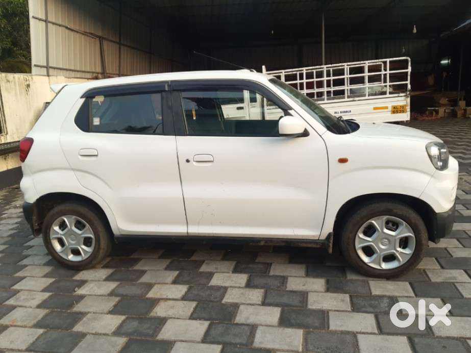 Maruti Suzuki S-presso Vxi Plus, 2022, Petrol