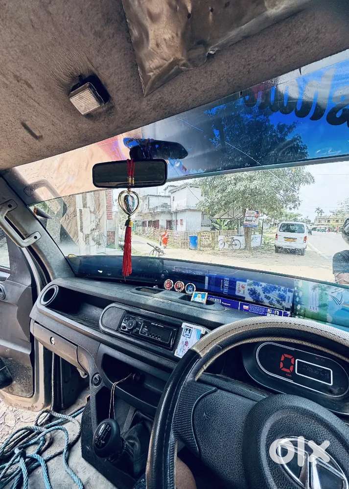 Tata Intra V10 Bs6 Diesel Manual .  Engine 2 Cylinder 798cc 44hp