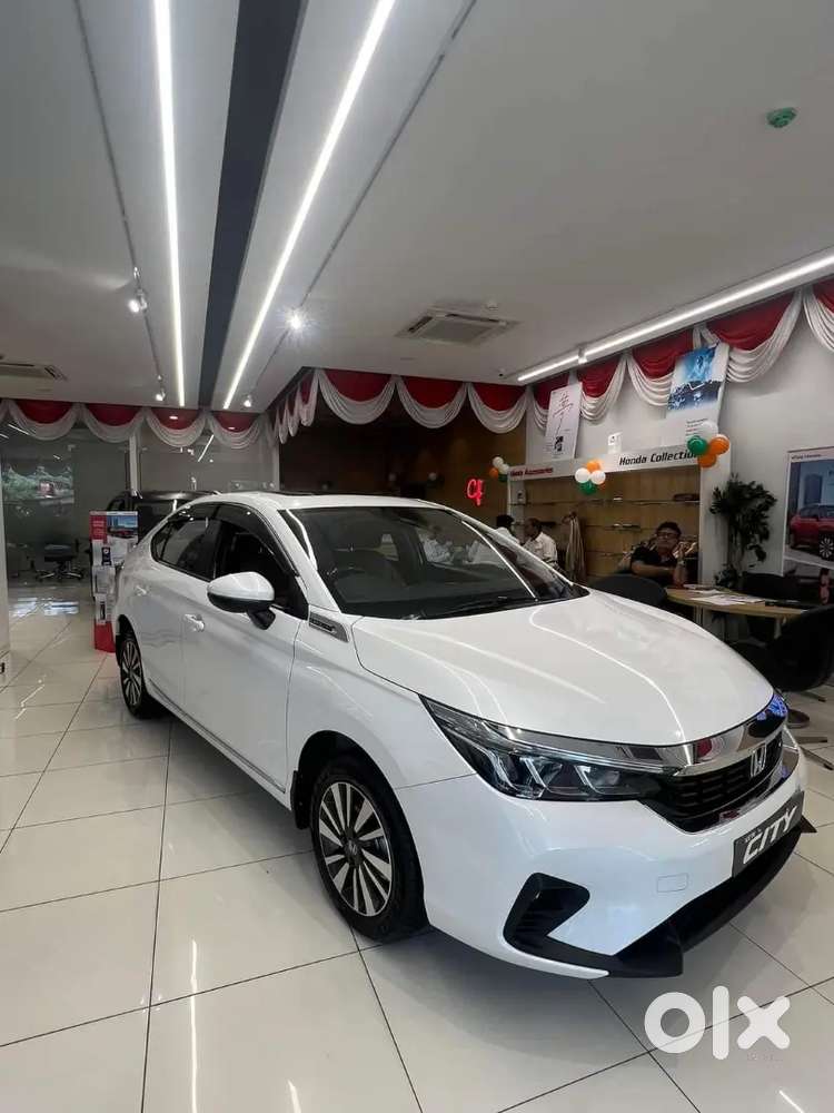 Honda City Zx 2025 Petrol Well Maintained