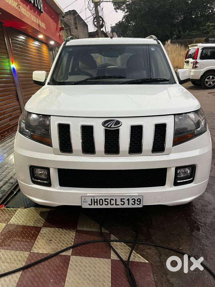 Mahindra Tuv 300 T10, 2019, Diesel