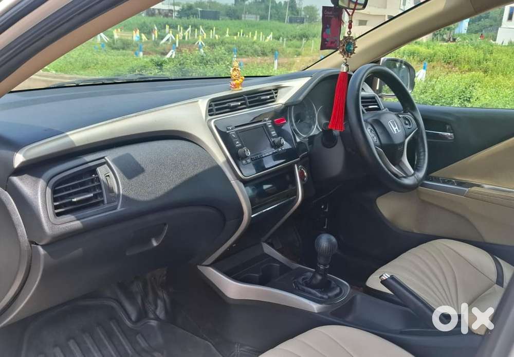 Kia Carens 1.4 Prestige 7 Str, 2023, Petrol