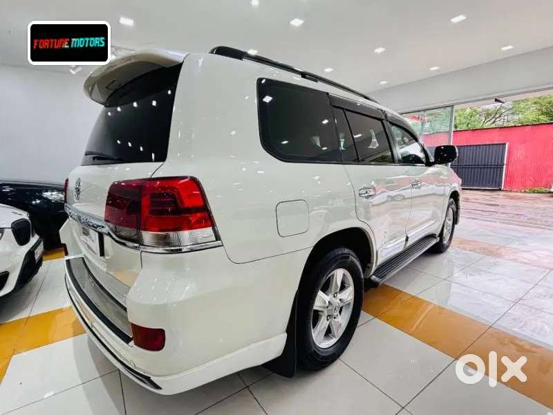 Toyota Land Cruiser [ ] 4.5 Vx Lc 200, 2014, Diesel
