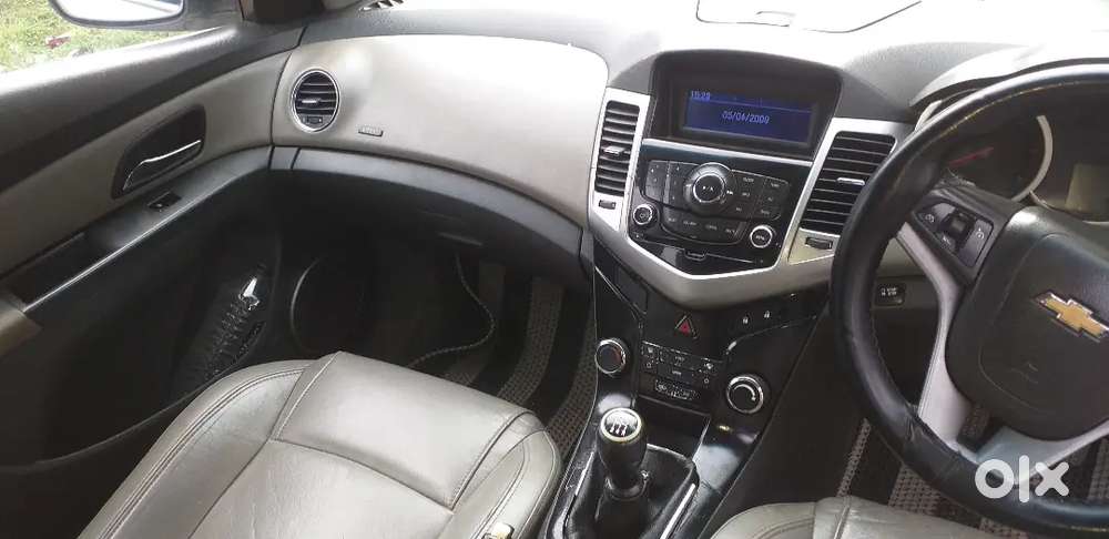 Chevrolet Cruze 2011 Diesel 70000 Km Driven