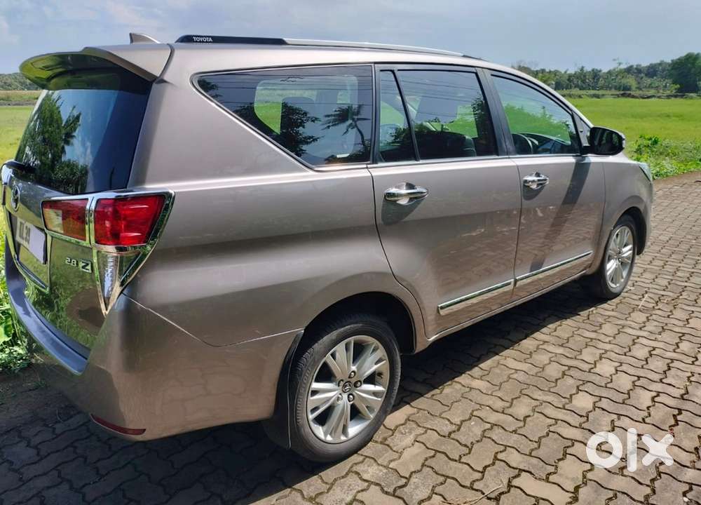 Innova Crysta 2.8 Zx Automatic 2017