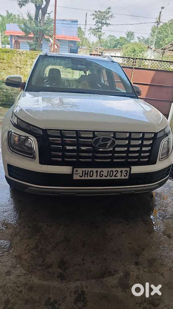 Hyundai New Venue Petrol S+ Manual 2025 November(7 Months Old )