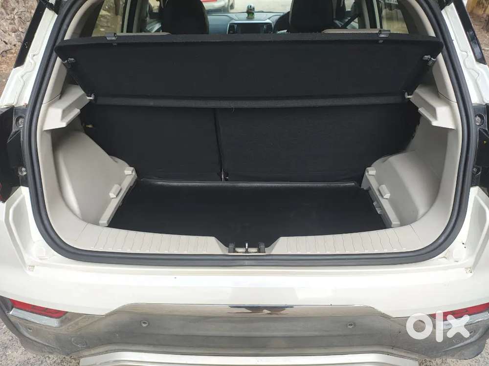 Mahindra Xuv300 Petrol 2020  37,000 Km  Excellent Condition  Compan