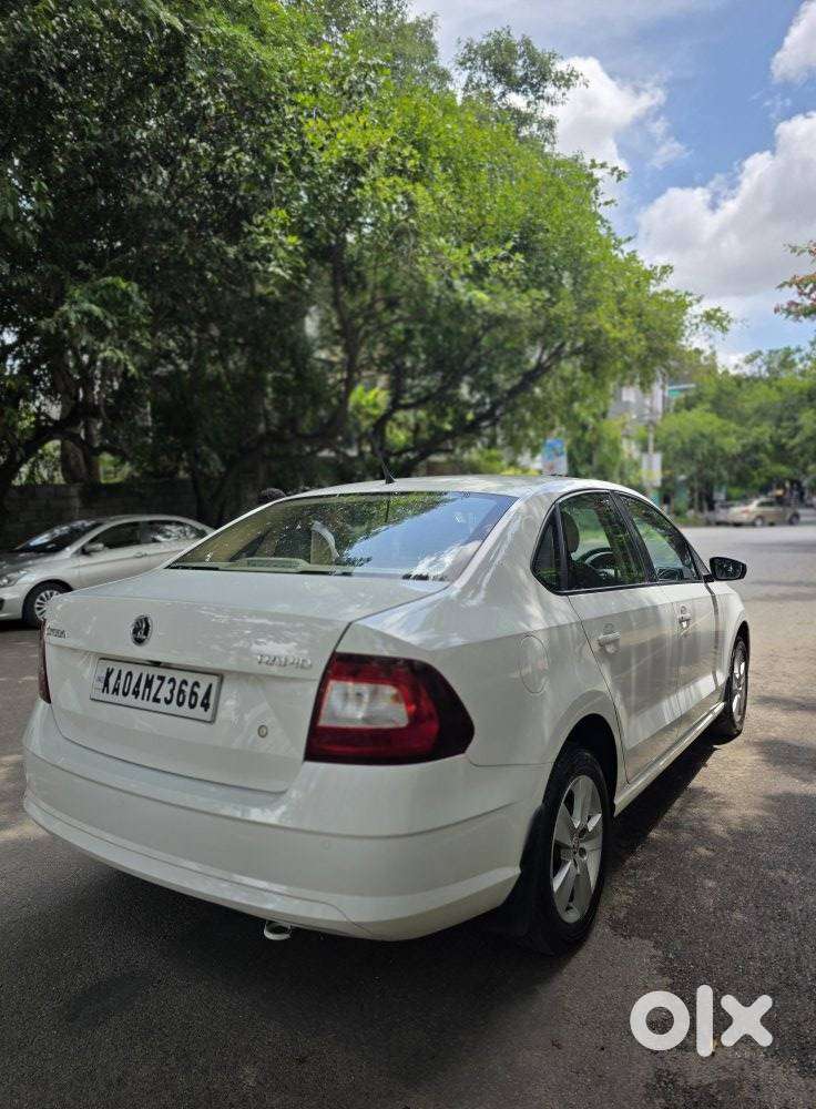 Skoda Rapid [ ] 1.6 Mpi Style Plus, 2018, Petrol