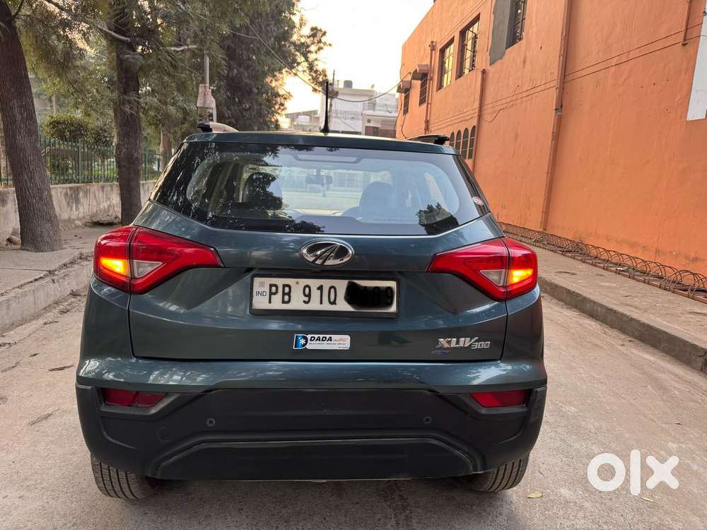 Mahindra Xuv300 W6 Amt Diesel, 2022, Diesel