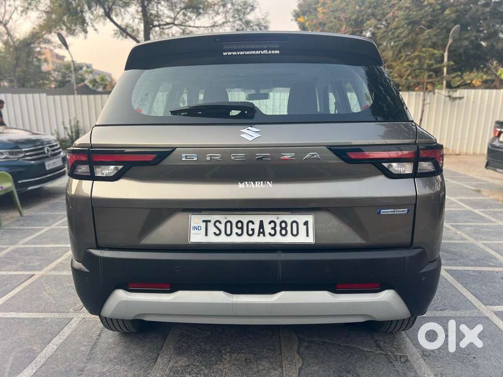 Maruti Suzuki Brezza 1.5 Zxi Smart Hybrid, 2023, Petrol