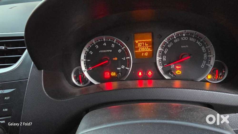 Maruti Suzuki Swift 1.2 Vxi Deca Limited Edition, 2015, Petrol