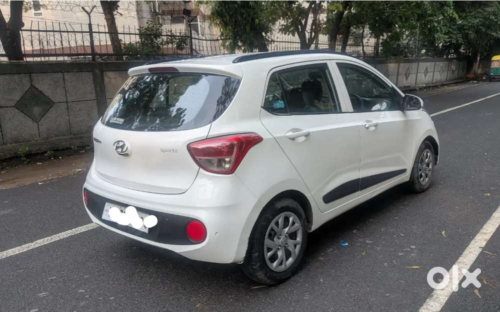 Hyundai Grand I10 Sportz 2018  Cars24 Spinny Stay Away
