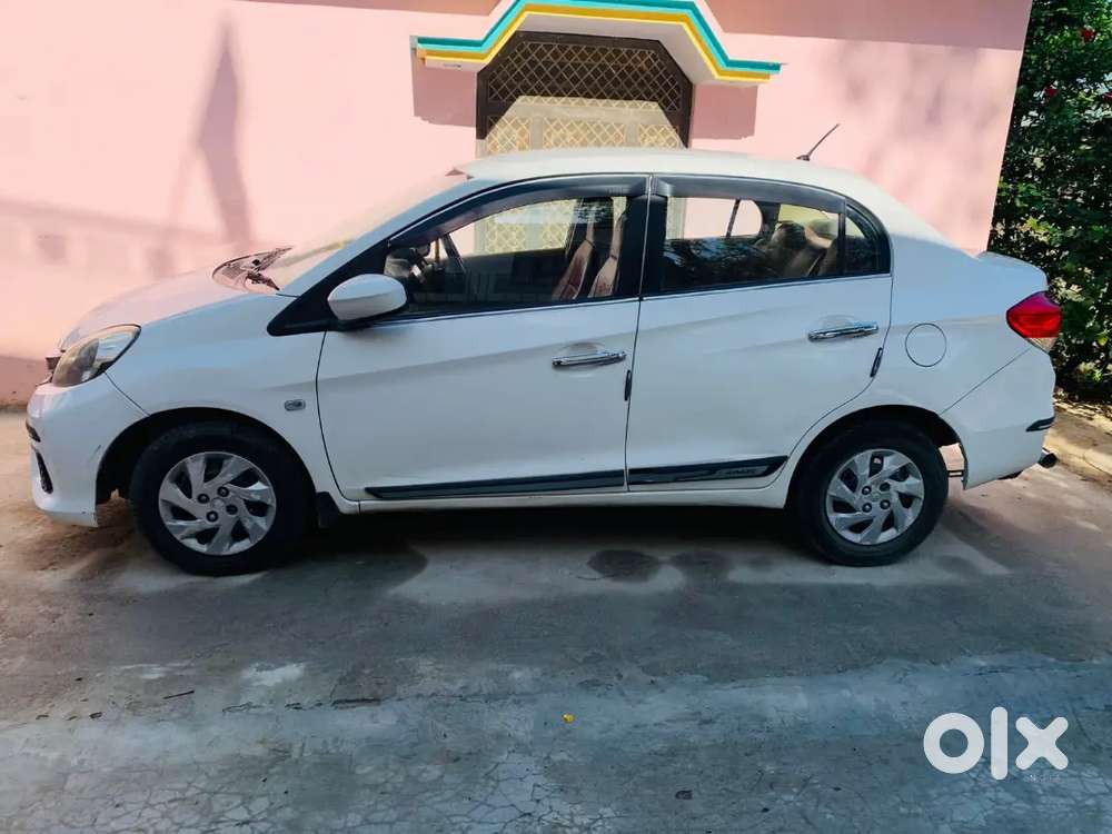 Honda Amaze 2015 Diesel Well Maintained