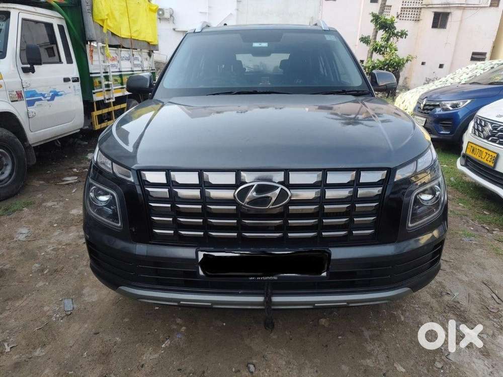 Hyundai Venue Petrol 2023