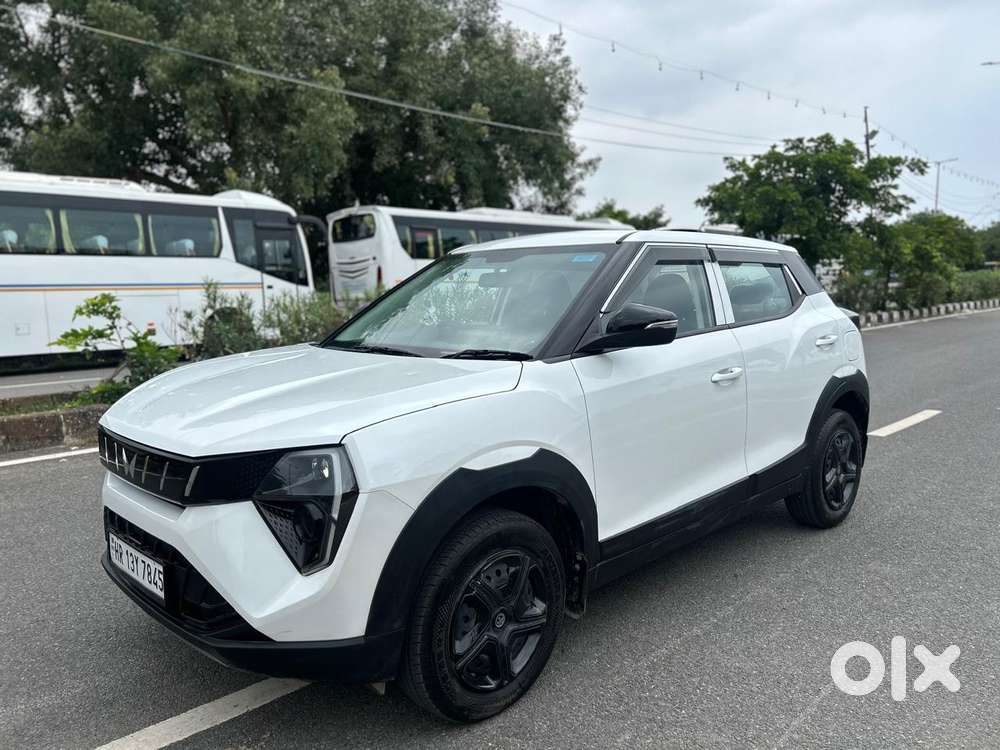 Mahindra Xuv 3xo, 2025, Petrol