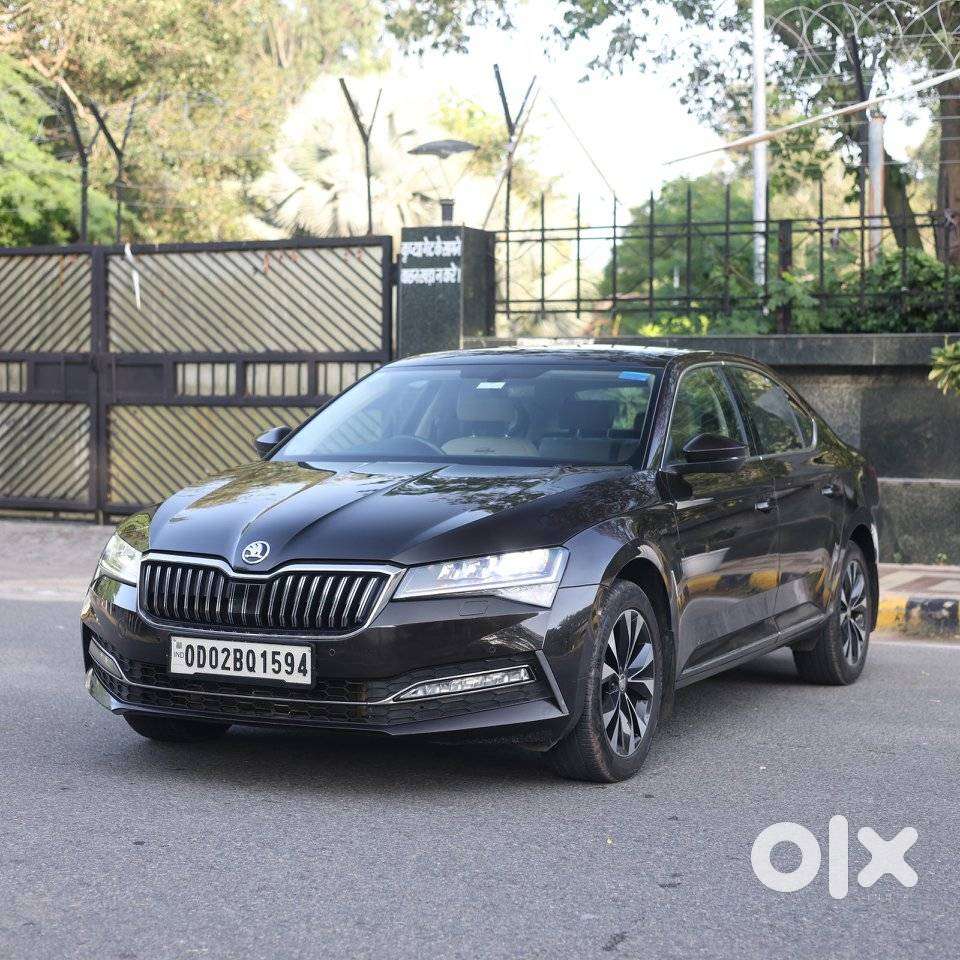 Skoda Superb 2.0 L&k Tsi At, 2021, Petrol