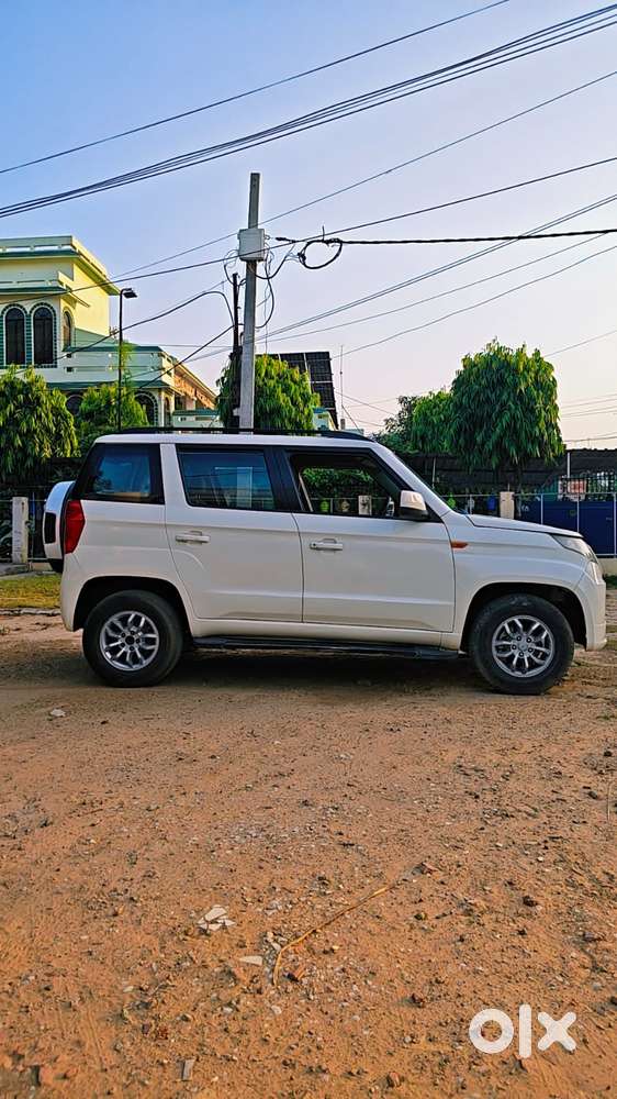 Mahindra Tuv 300 T8, 2016, Diesel