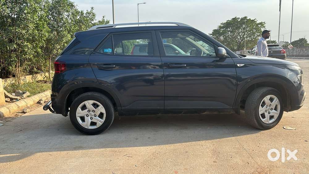 Hyundai Venue S 1.2 Petrol, 2020, Petrol