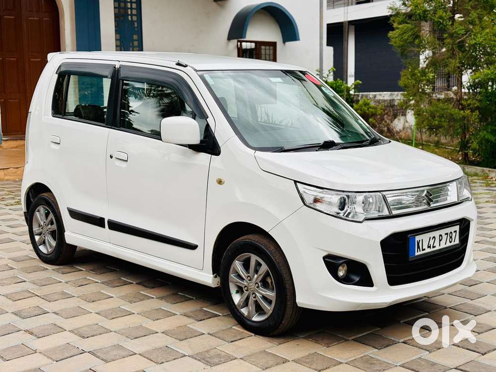 Maruti Suzuki Wagon R Stingray 1.0 Vxi Plus, 2017, Petrol