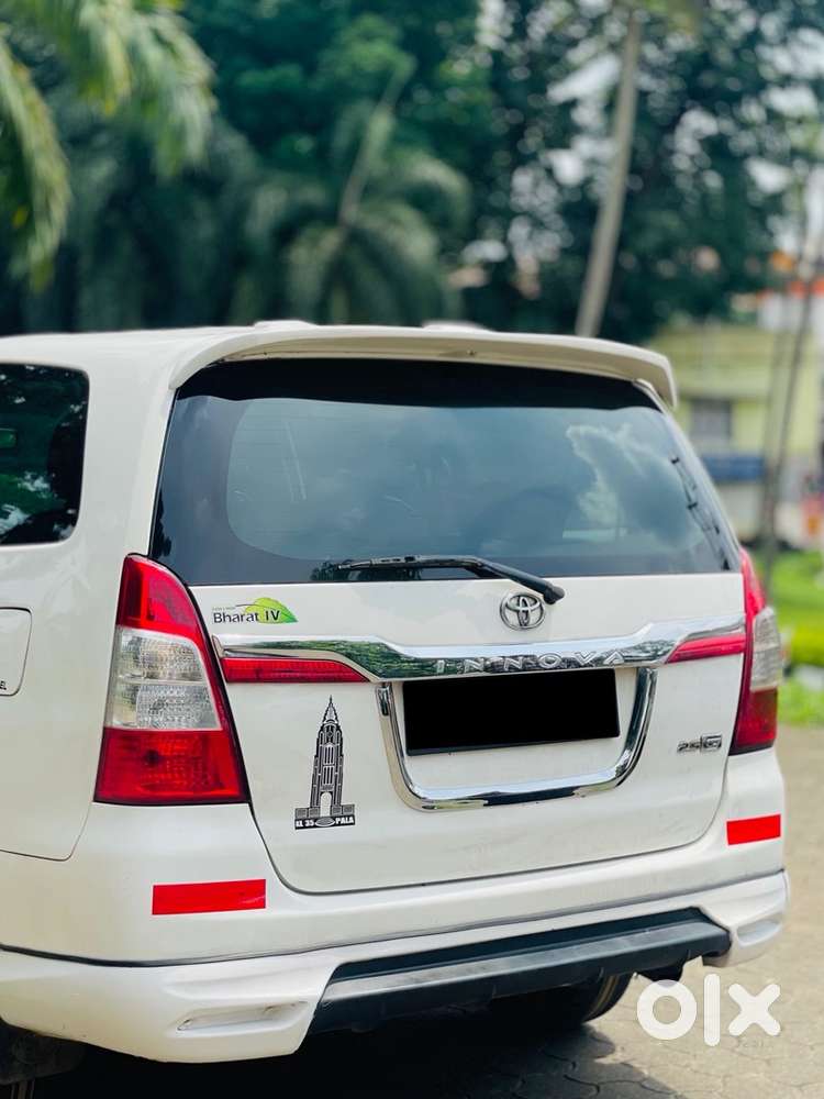Toyota Innova 2013