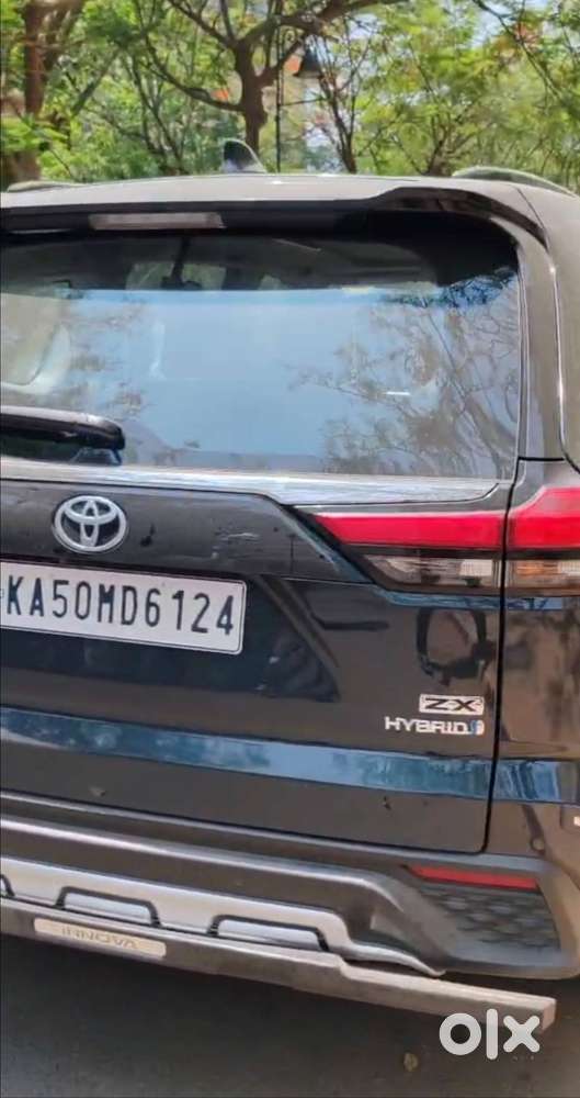 Brand New Hycross, 5800km Run