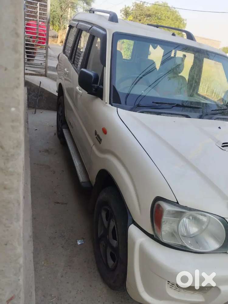 Mahindra Scorpio 2014