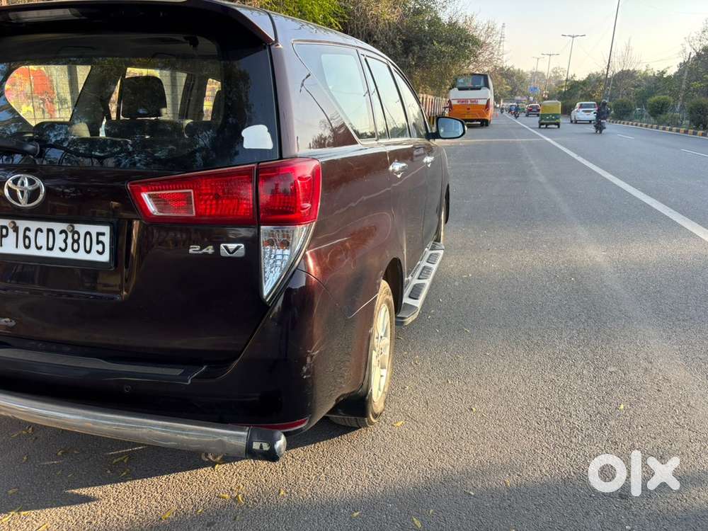 Toyota Innova Crysta