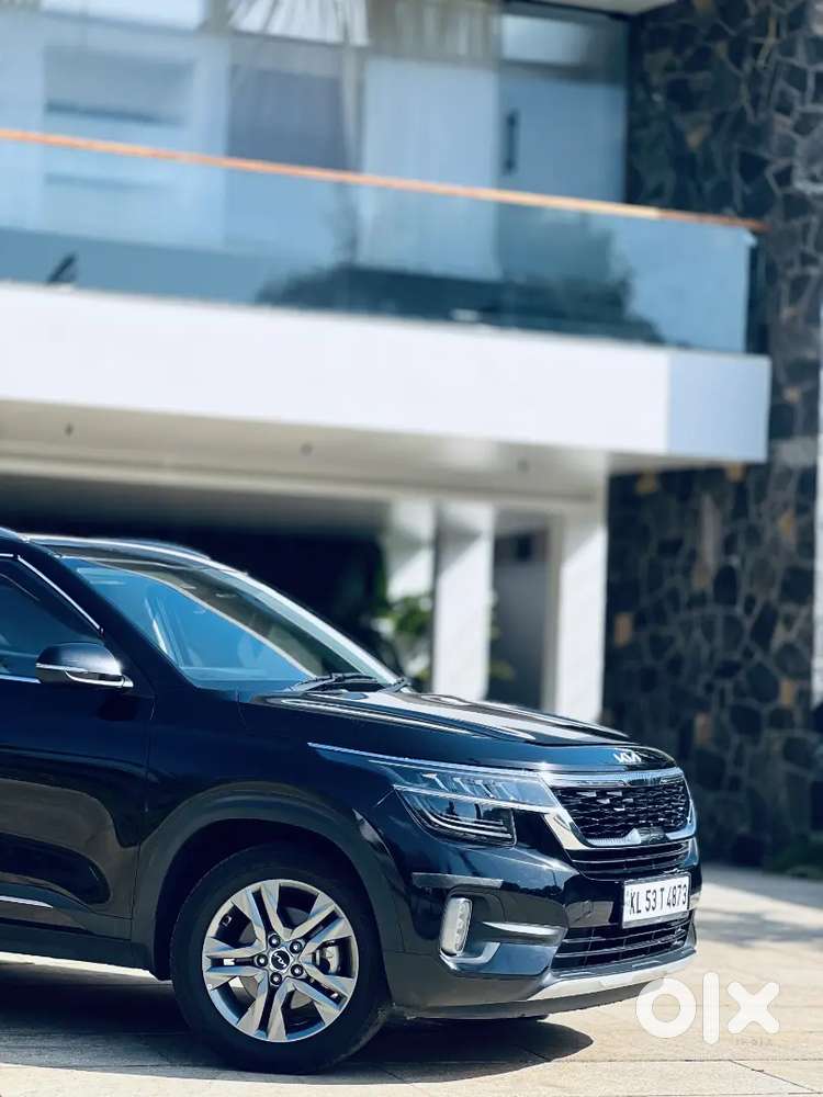 Single Owner Black Kia Seltos