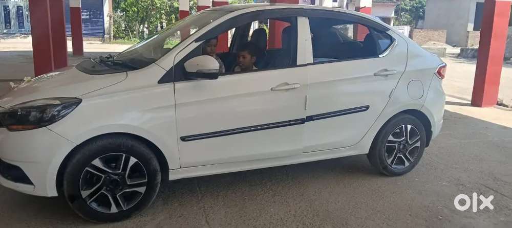 Tata Tigor Petrol Manual 70km 2017