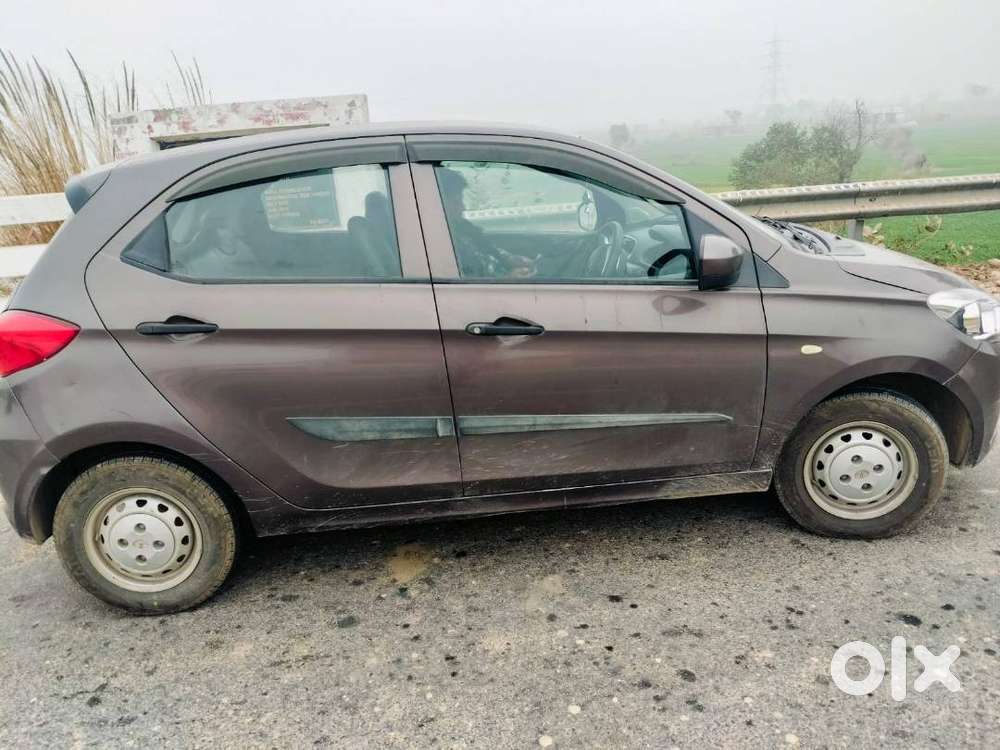 Tata Tiago 2017 Petrol 42500 Km