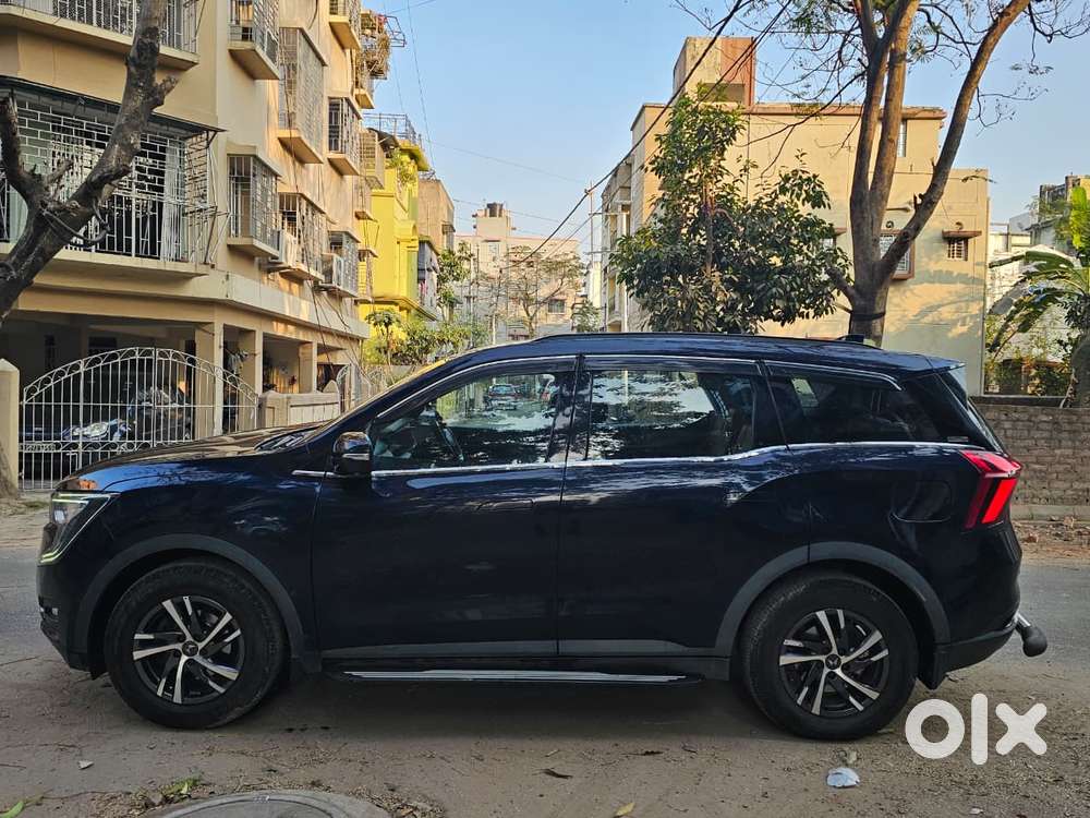 Mahindra Xuv700 2.0 Ax 5 Petrol Mt 7 Str, 2022, Petrol