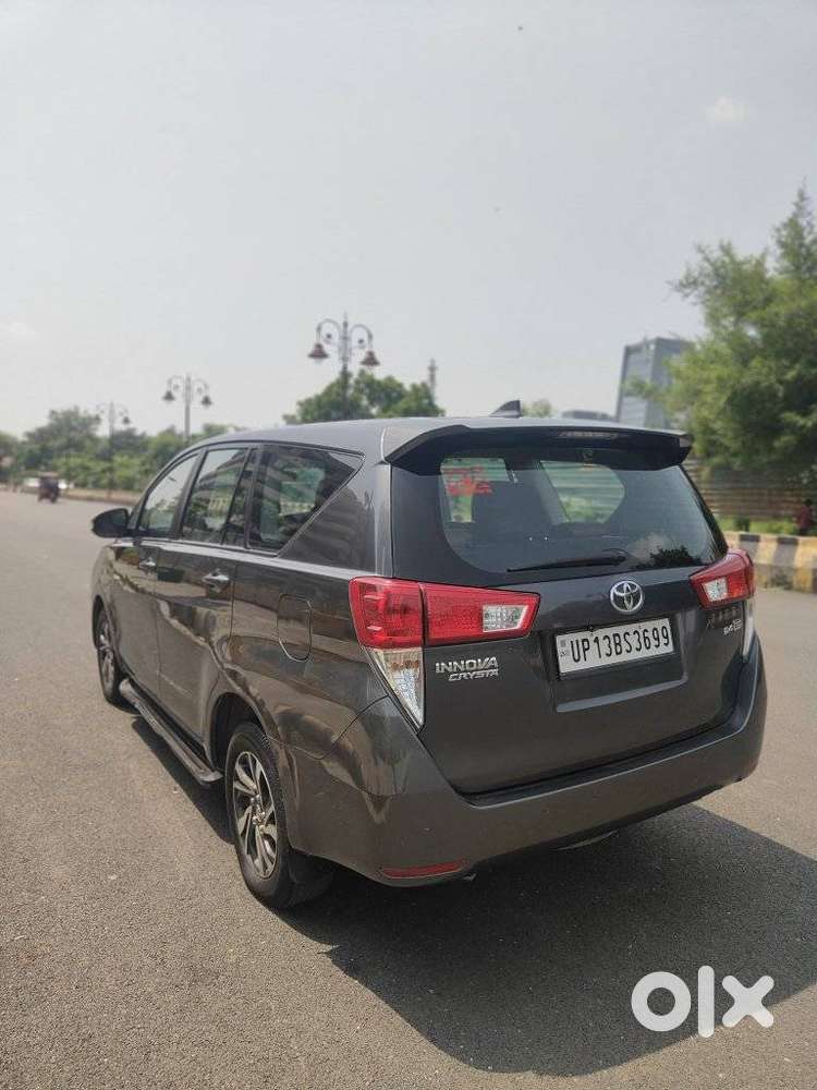 Toyota Innova Crysta 2.4 G Mt 8s, 2021, Diesel