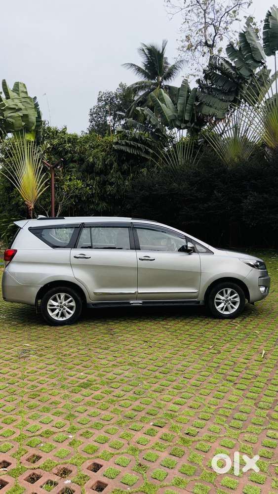 Toyota Innova Crysta 2.4 G Mt, 2017, Diesel
