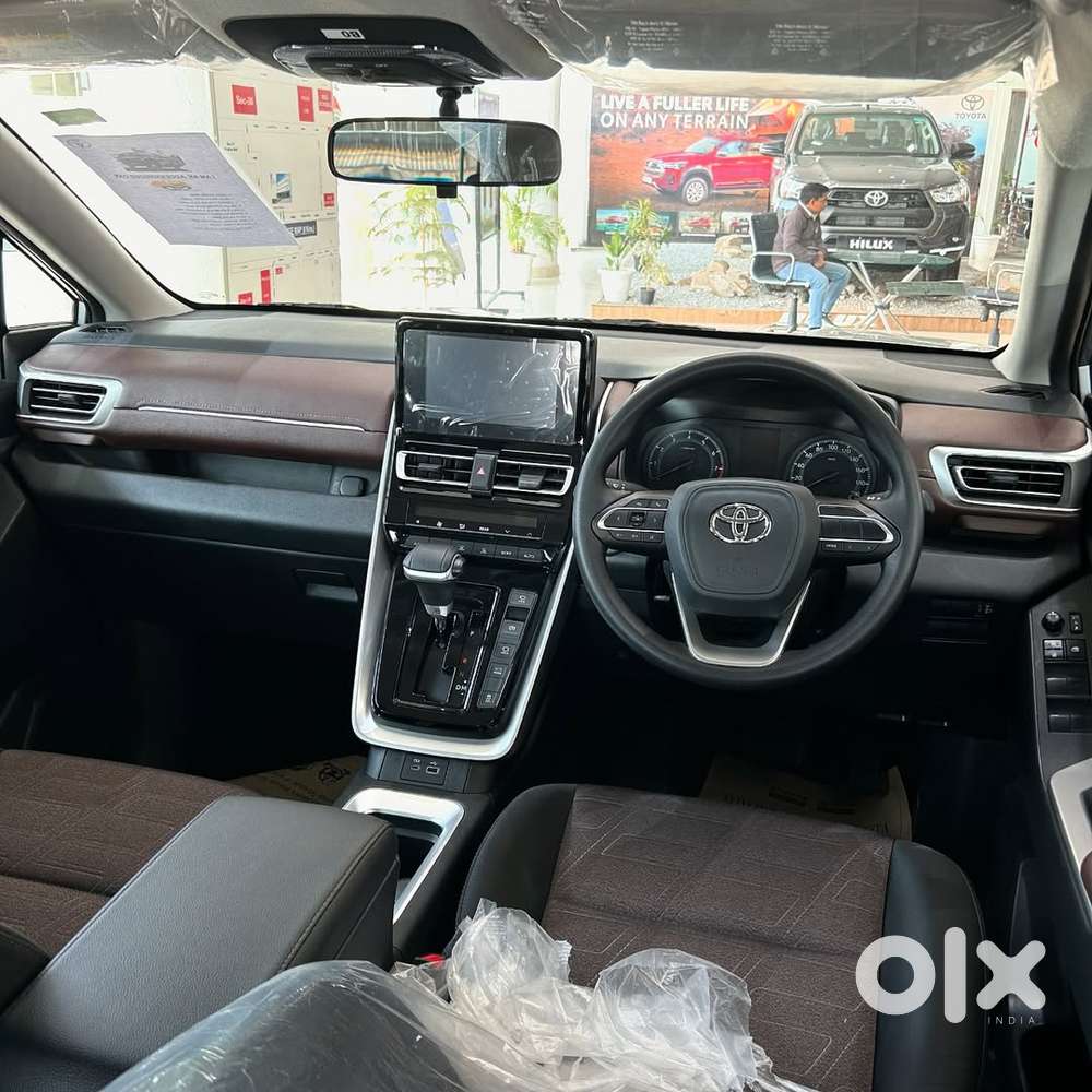 Toyota Innova Hycross Gx (o), 2026, Petrol
