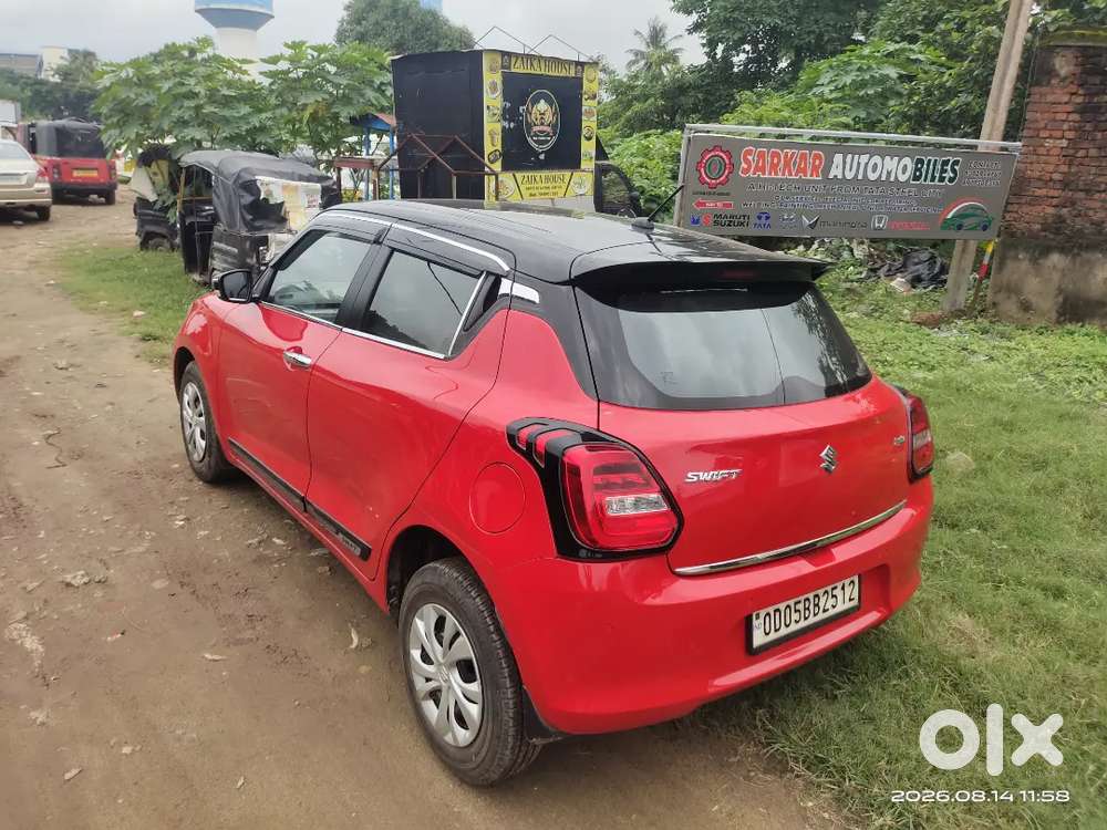 Maruti Suzuki Swift 2021 Dual Tone Black Red