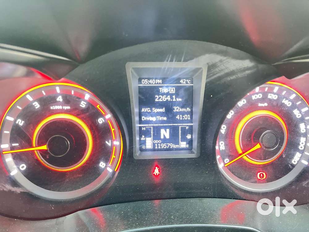 Mahindra Xuv300 W8 Option, 2022, Petrol