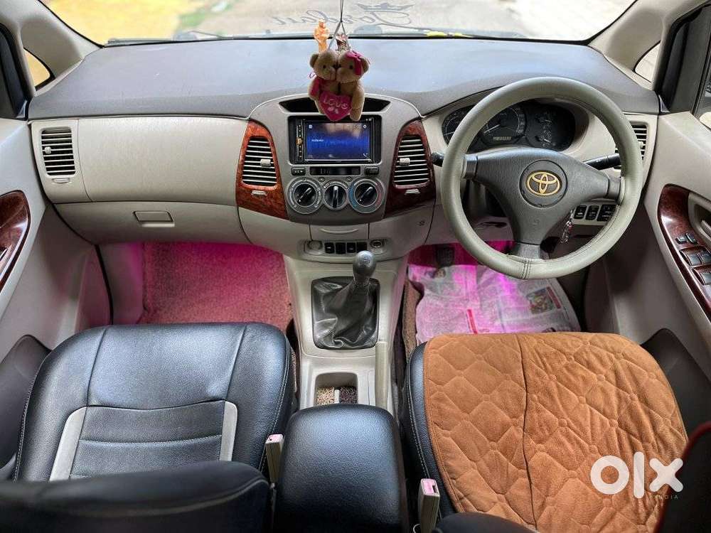 Toyota Innova 2009-2011 2.0 G4 Petrol 8-seater, 2011, Diesel