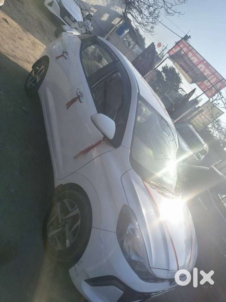 Hyundai Aura Sx 1.2 Cng, 2025, Cng & Hybrids