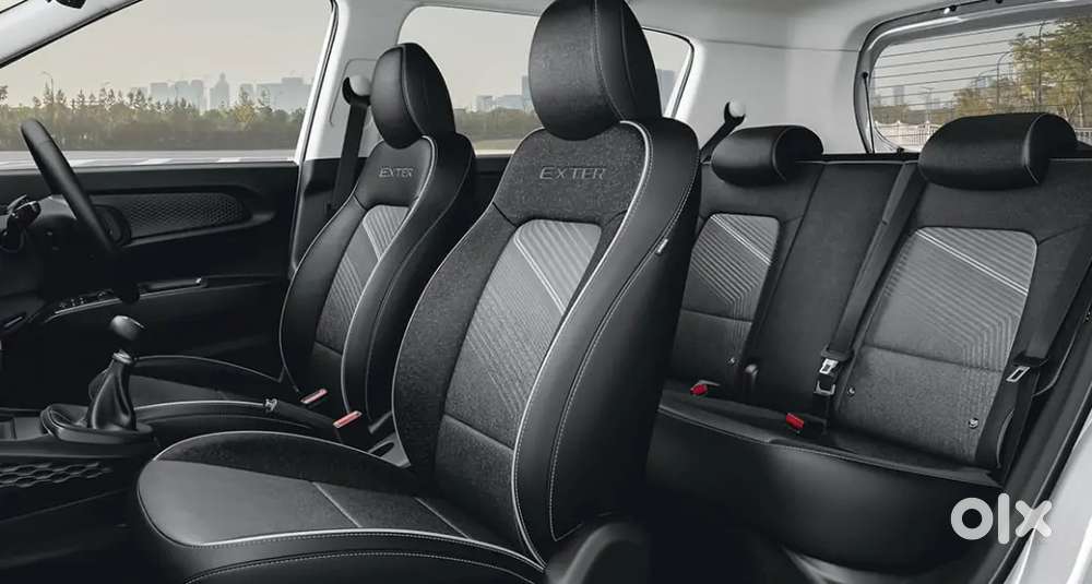 Sunroof Hyundai Exter 2025 Petrol 4000 Km Driven With Annual Toll Pass