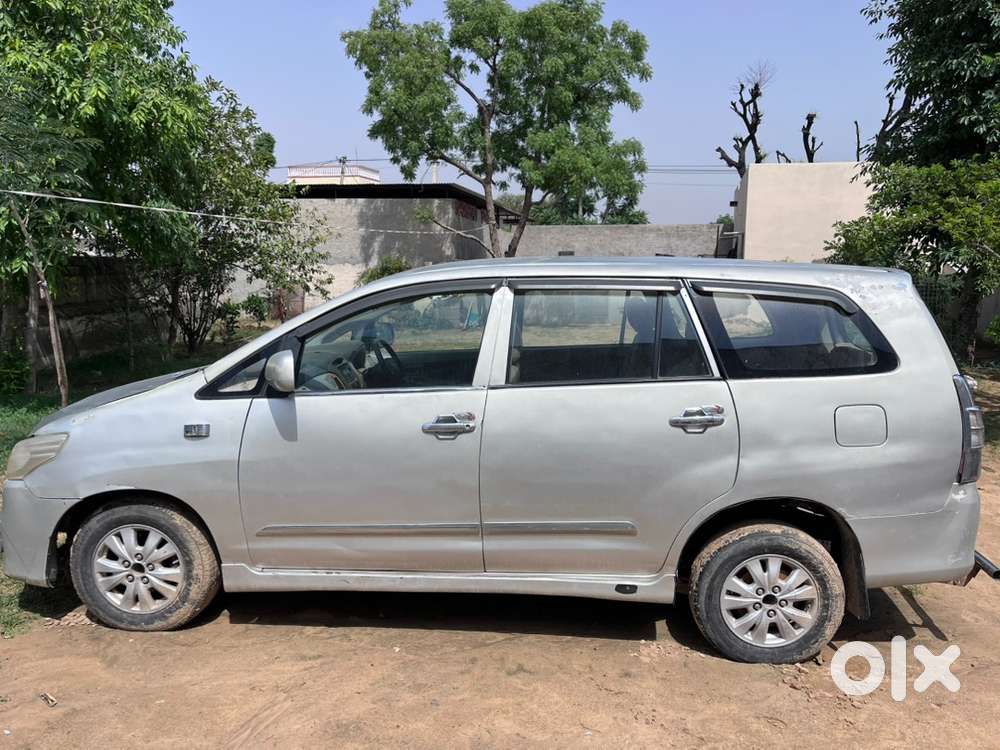 Toyota Innova 2.5 G 2009