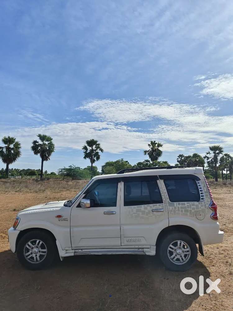 Mahindra Scorpio Vlx 2012