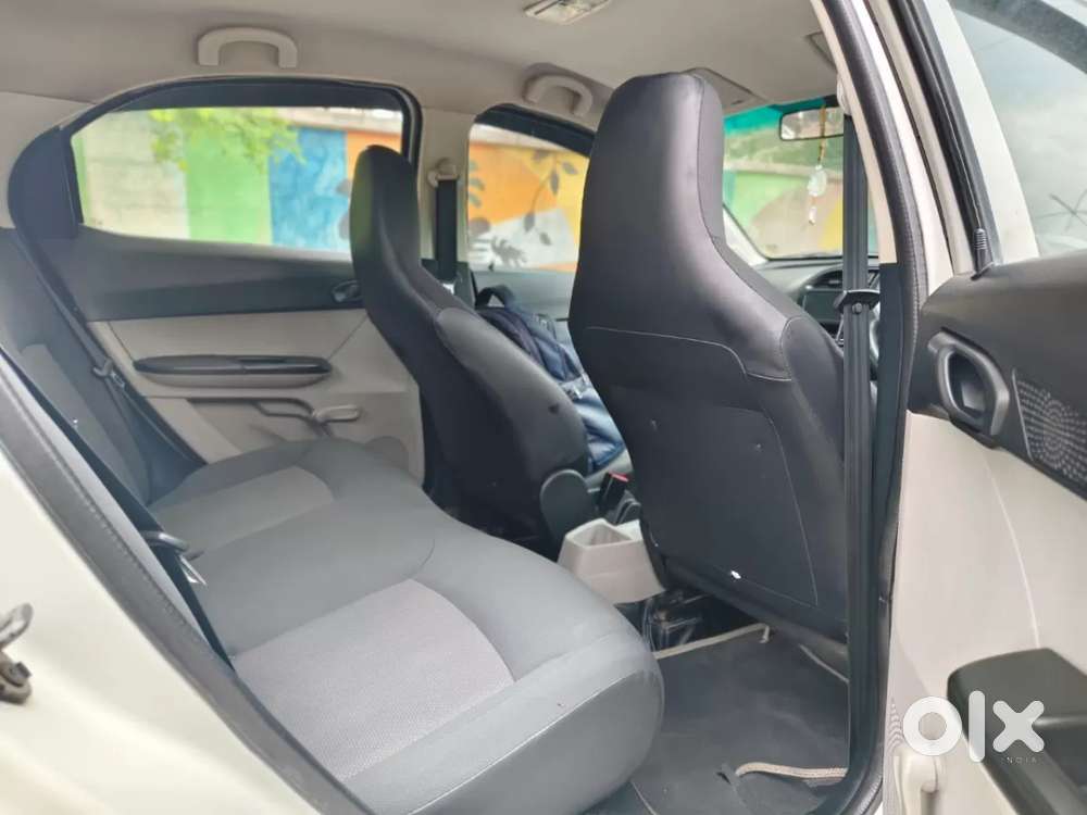 Tata Tiago Xe, 2018, Petrol