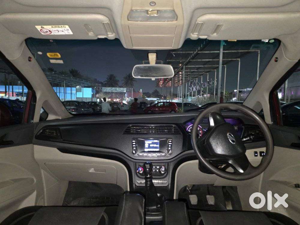 Mahindra Marazzo M4, 2019, Diesel