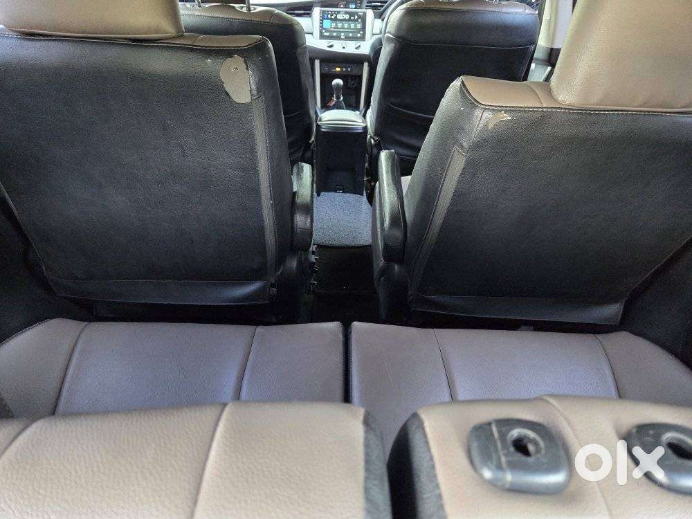 Toyota Innova Crysta 2.4 G Mt 7 Str, 2018, Diesel